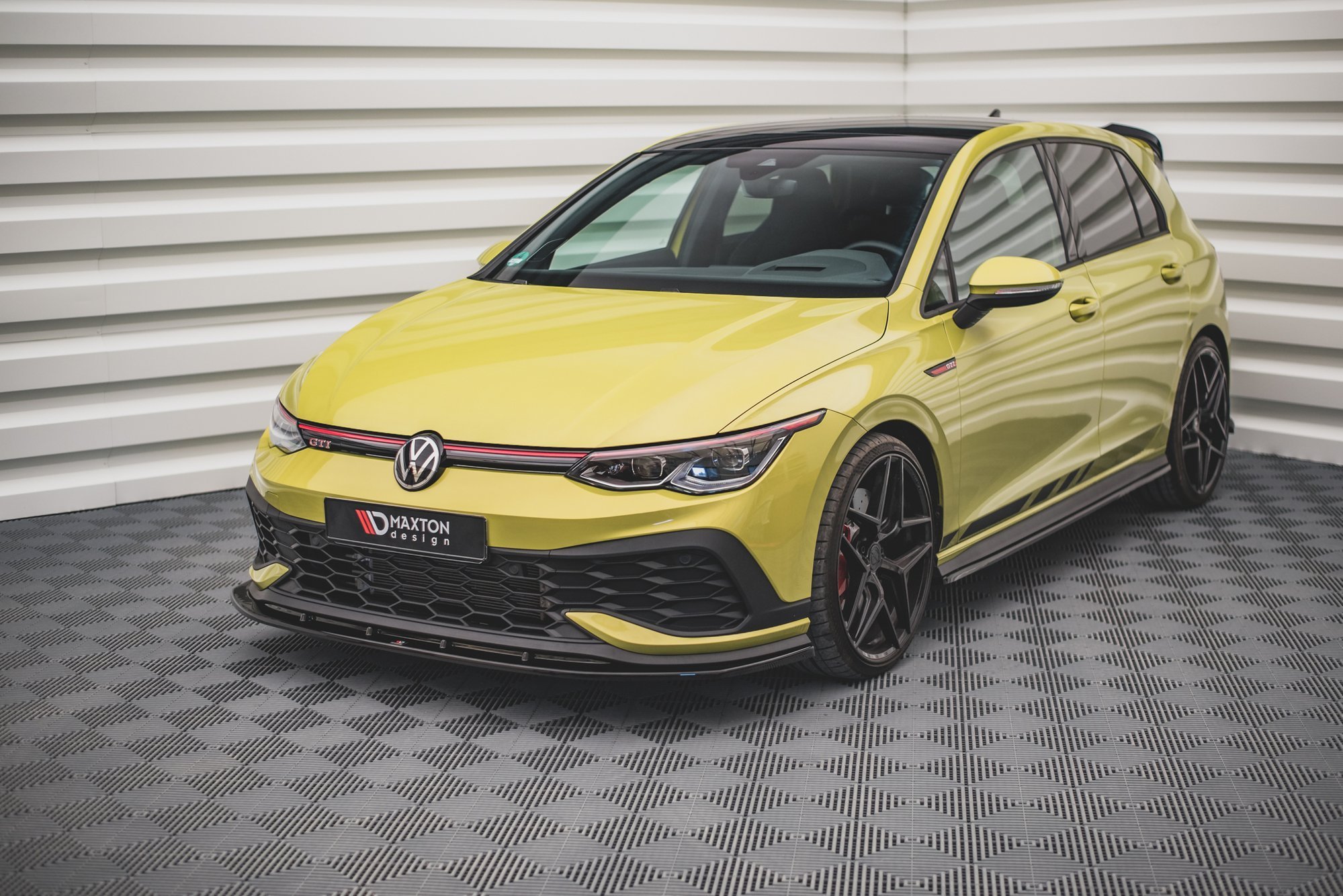 Maxton Design Front Ansatz V.4 für Volkswagen Golf 8 GTI Clubsport schwarz Hochglanz