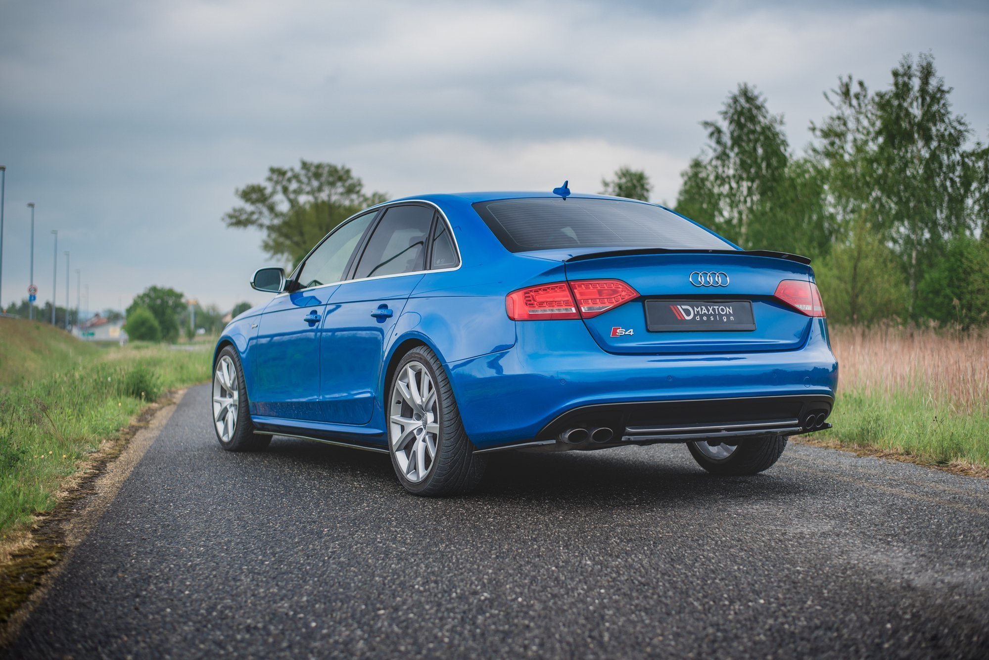 Maxton Design Seitenschweller Ansatz für Audi S4 / A4 / A4 S-Line B8 / B8 FL schwarz Hochglanz