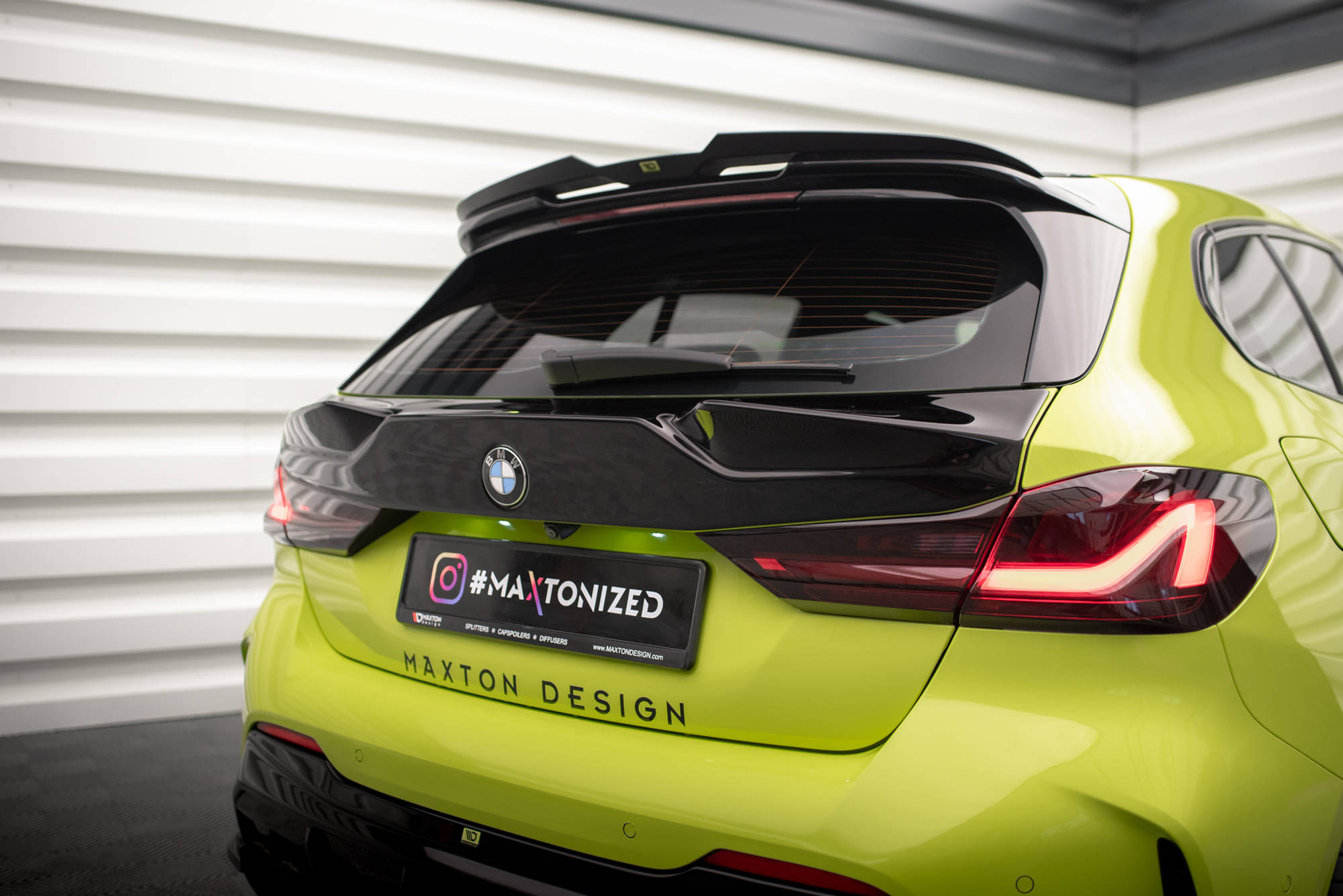 Maxton Design Heckscheiben Spoiler für BMW 1er F40 M-Paket / M135i schwarz Hochglanz