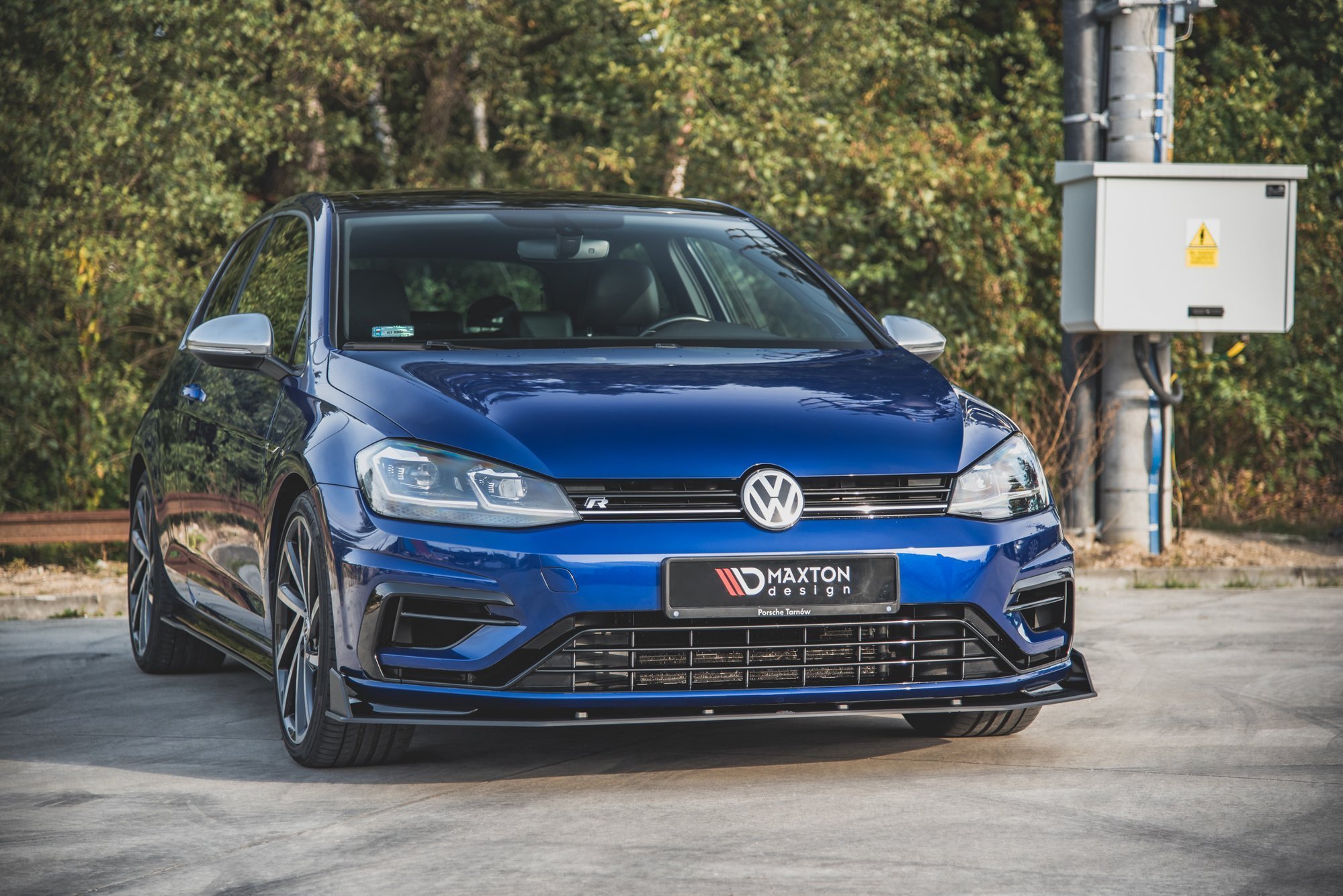 Maxton Design Robuste Racing Front Ansatz V.2 für passend für VW Golf 7 R / R-Line Facelift