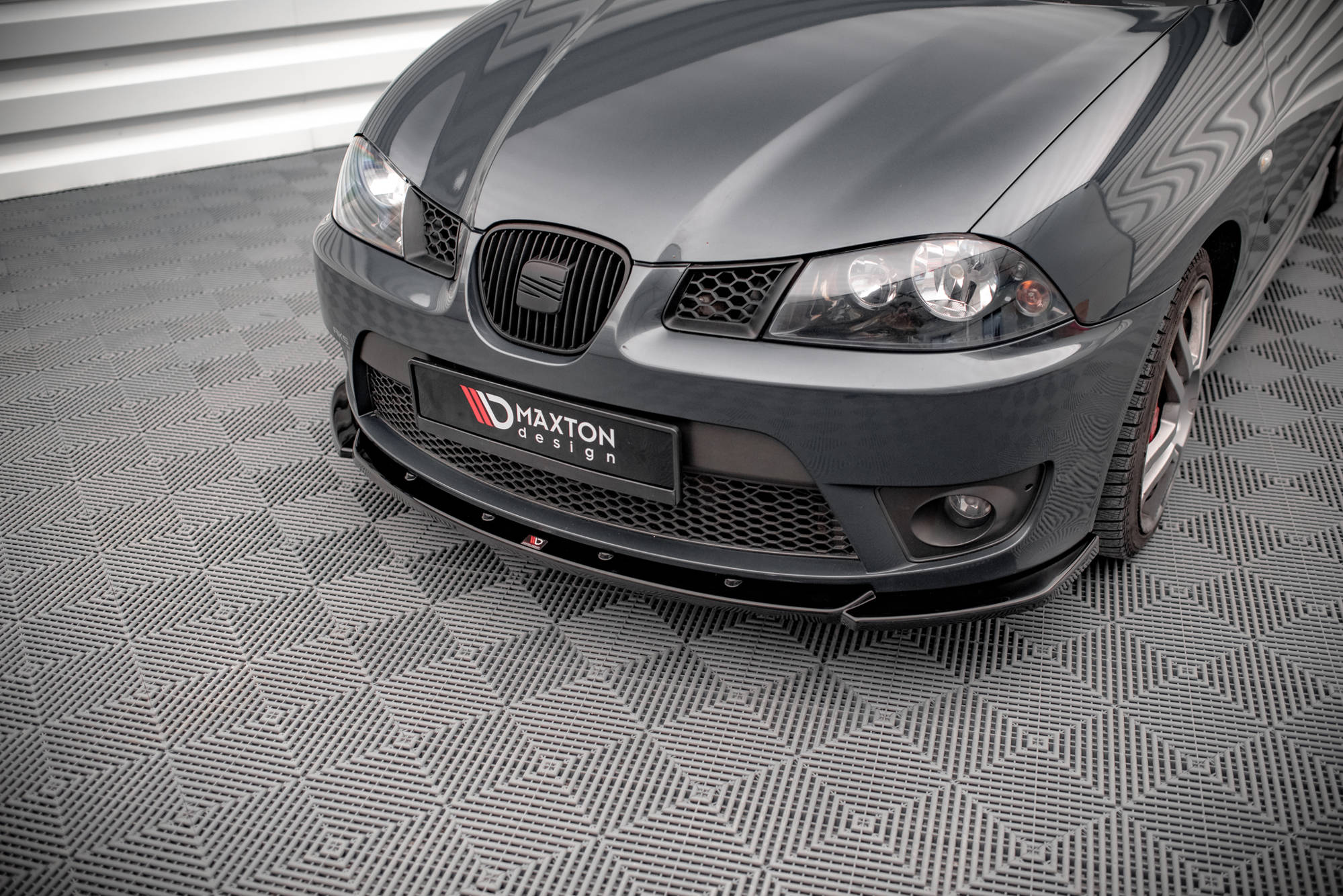 Maxton Design Front Ansatz V.2 für Seat Ibiza Cupra Mk3 schwarz Hochglanz