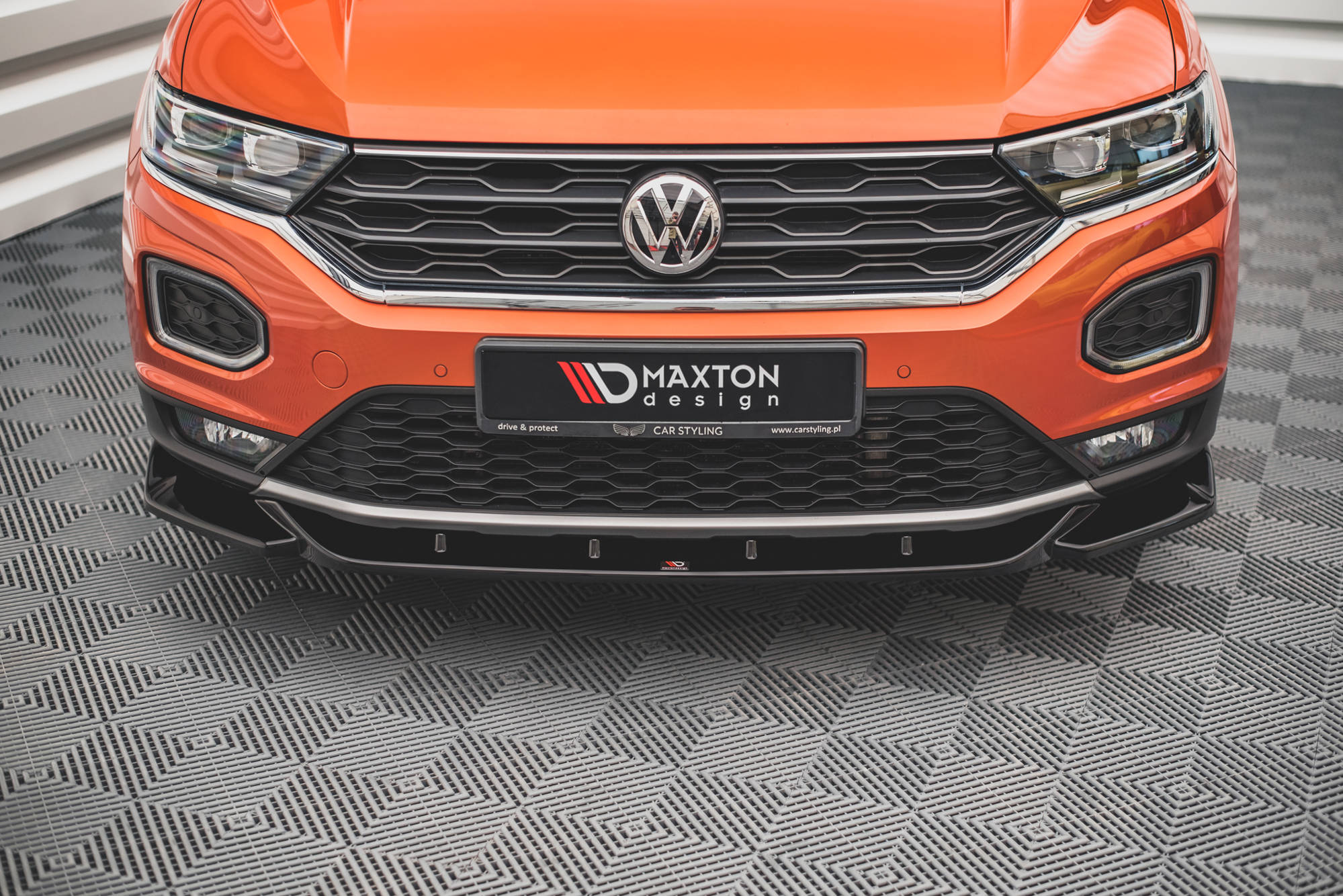 Maxton Design Front Ansatz V.1 für Volkswagen T-Roc Mk1 schwarz Hochglanz