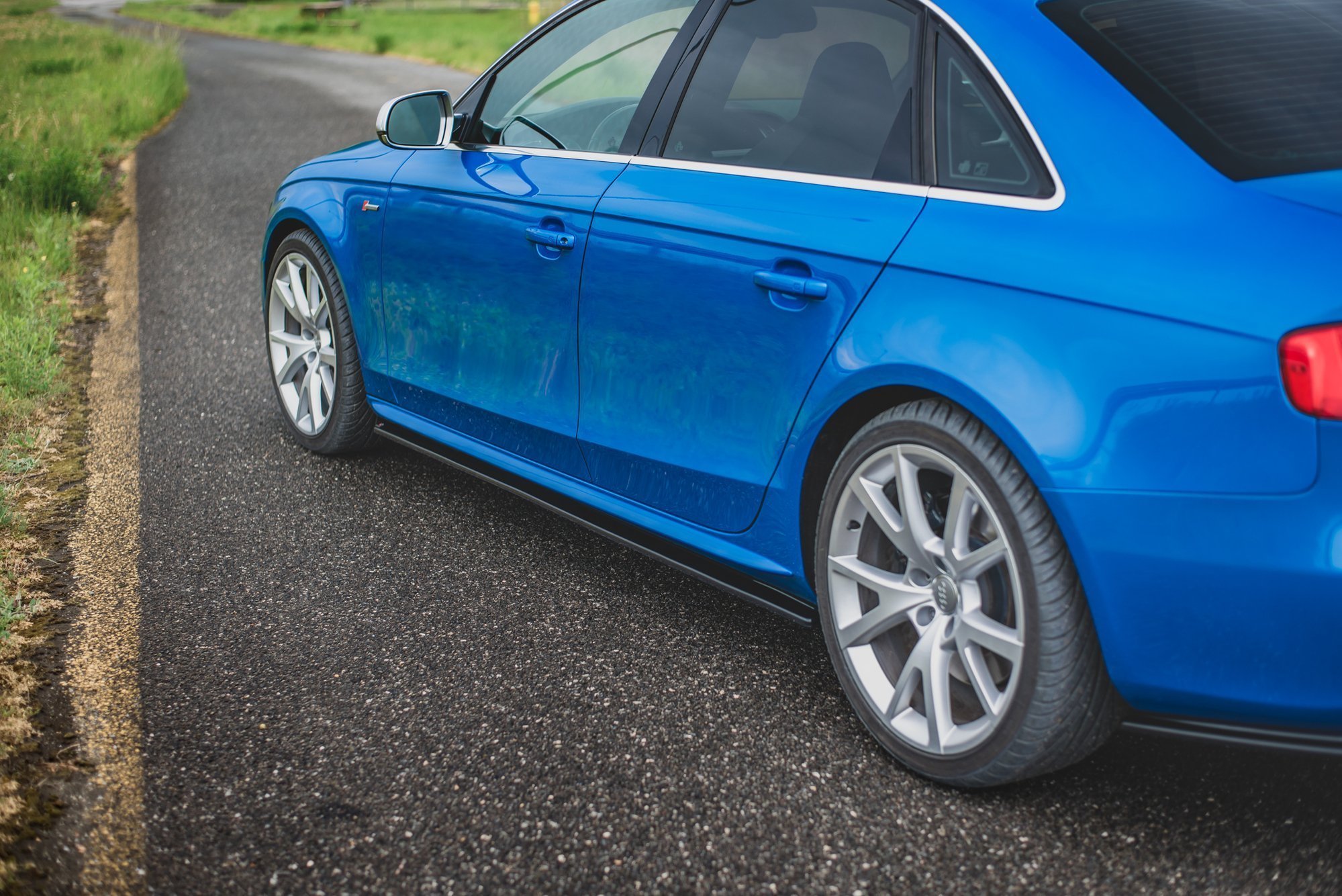 Maxton Design Seitenschweller Ansatz für Audi S4 / A4 / A4 S-Line B8 / B8 FL schwarz Hochglanz