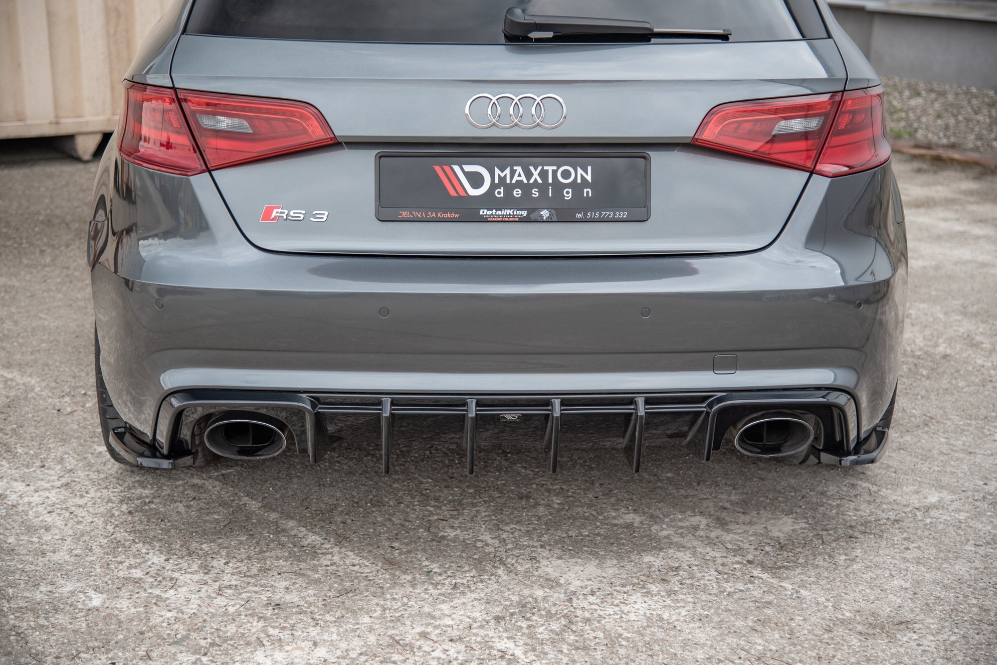 Maxton Design Heck Ansatz Flaps Diffusor V.2 für Audi RS3 8V Sportback schwarz Hochglanz