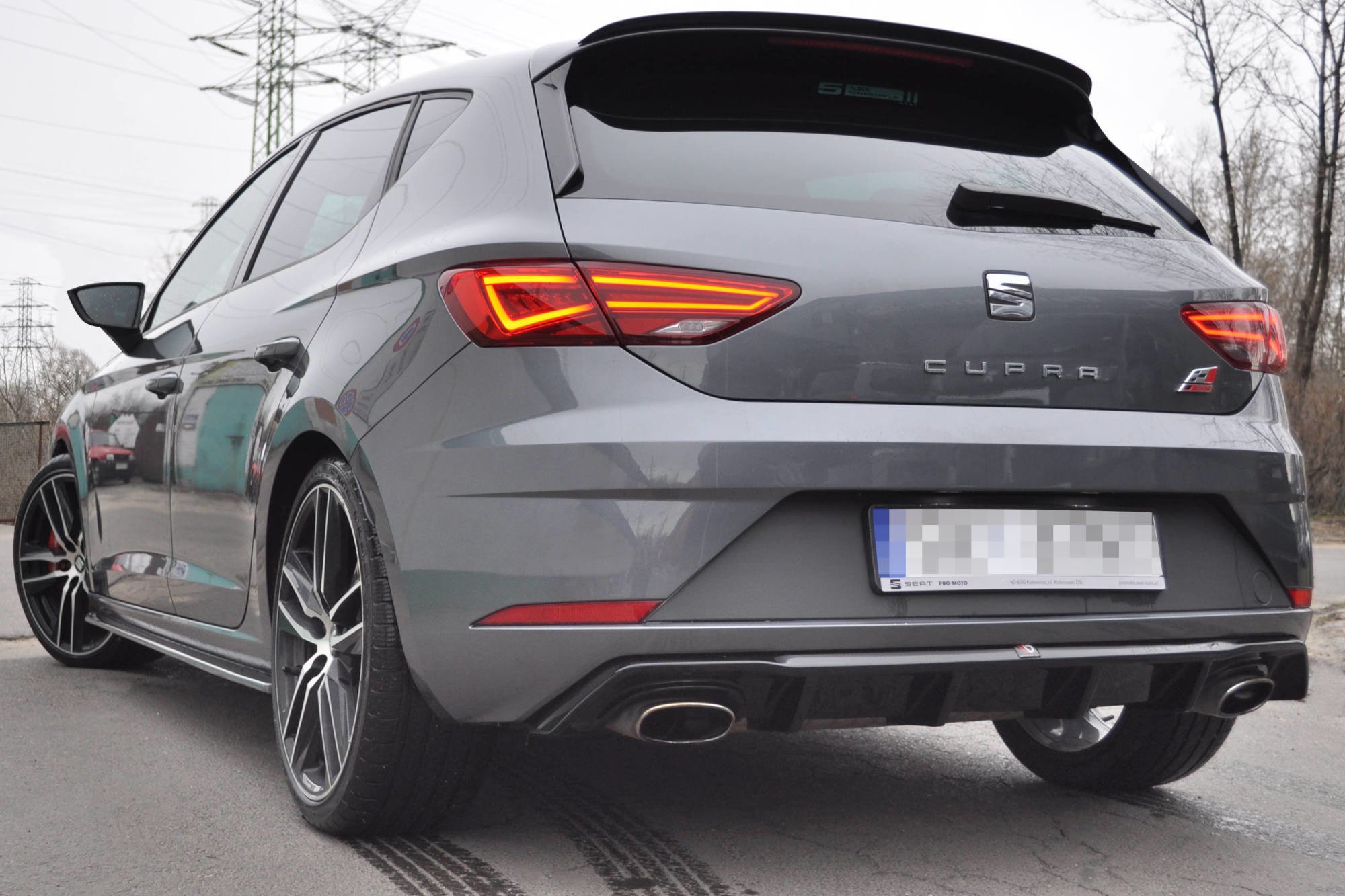 Maxton Design Heck Ansatz Diffusor für SEAT LEON MK3 CUPRA FACELIFT schwarz Hochglanz