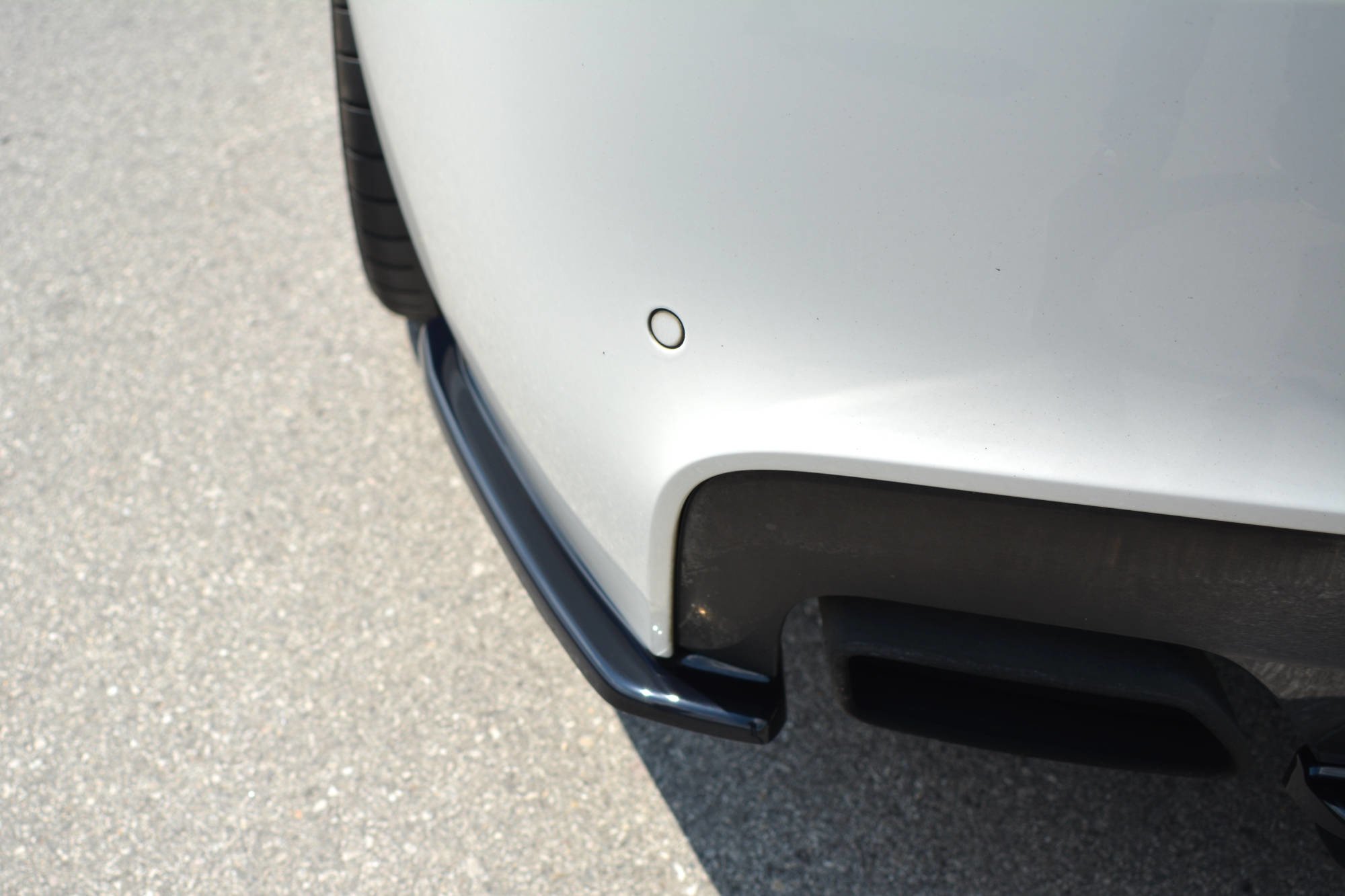 Maxton Design Heck Ansatz Flaps Diffusor für BMW 6er Gran Coupé M Paket schwarz Hochglanz
