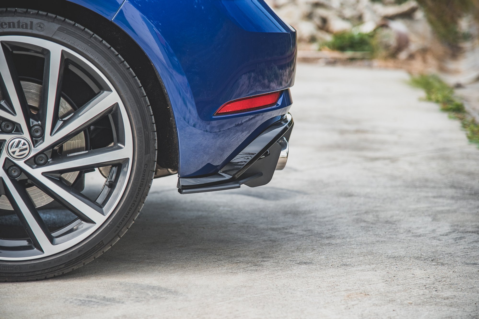 Maxton Design Robuste Racing Heck Ansatz Flaps Diffusor für VW Golf 7 R Facelift