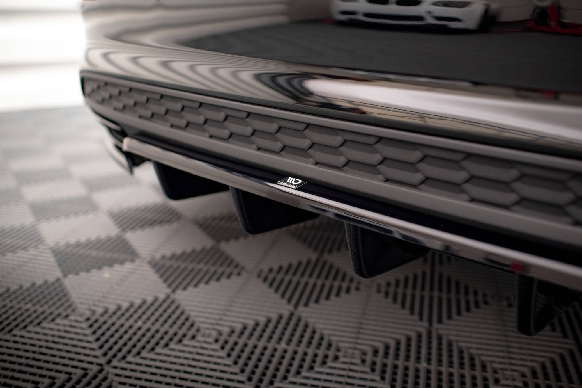 Maxton Design Mittlerer Diffusor Heck Ansatz DTM Look für Audi A3 S-Line Limousine 8Y schwarz Hochglanz