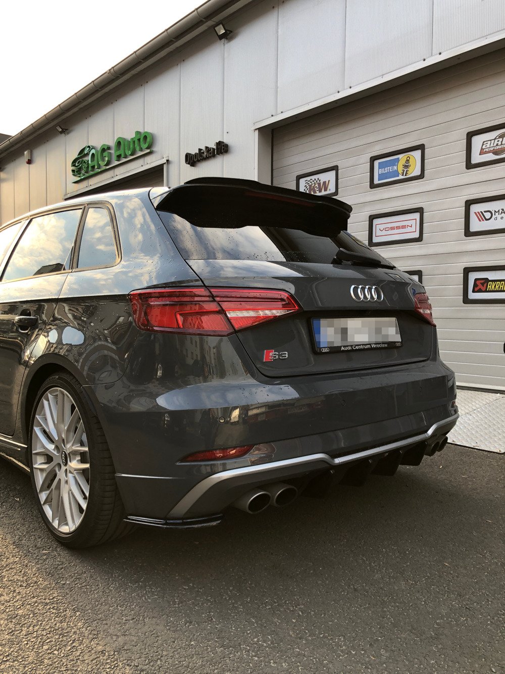 Maxton Design Heck Ansatz Flaps Diffusor für AUDI S3 8V FACELIFT schwarz Hochglanz