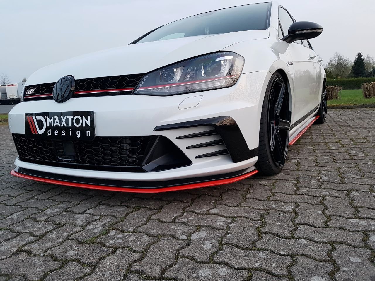 Maxton Design Front Ansatz für VW GOLF Mk7 GTI CLUBSPORT
