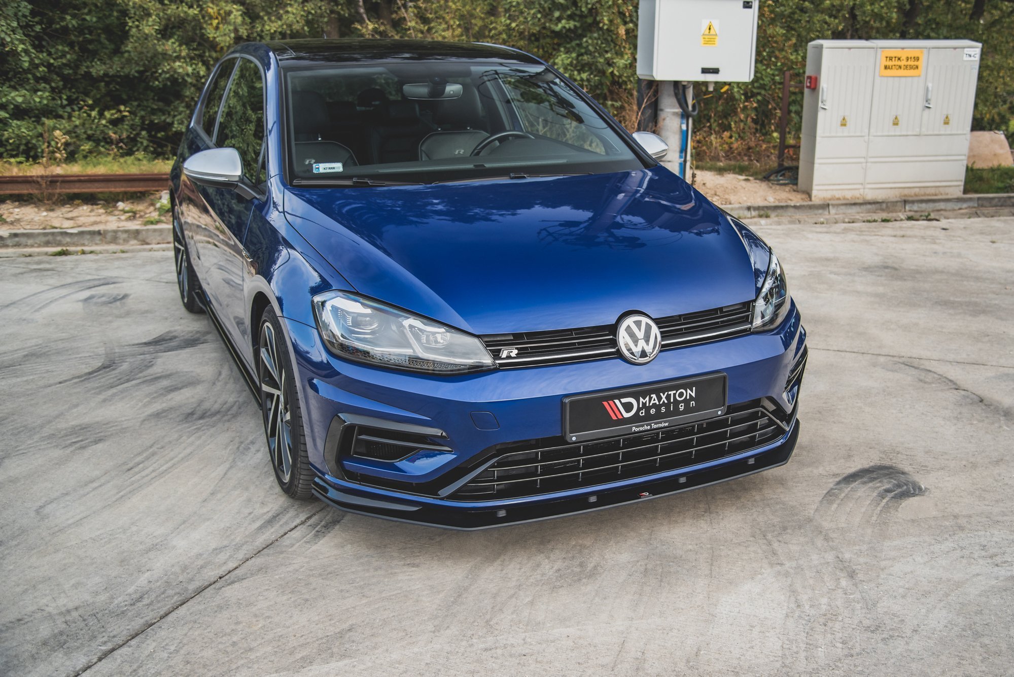 Maxton Design Robuste Racing Front Ansatz für passend für VW Golf 7 R / R-Line Facelift