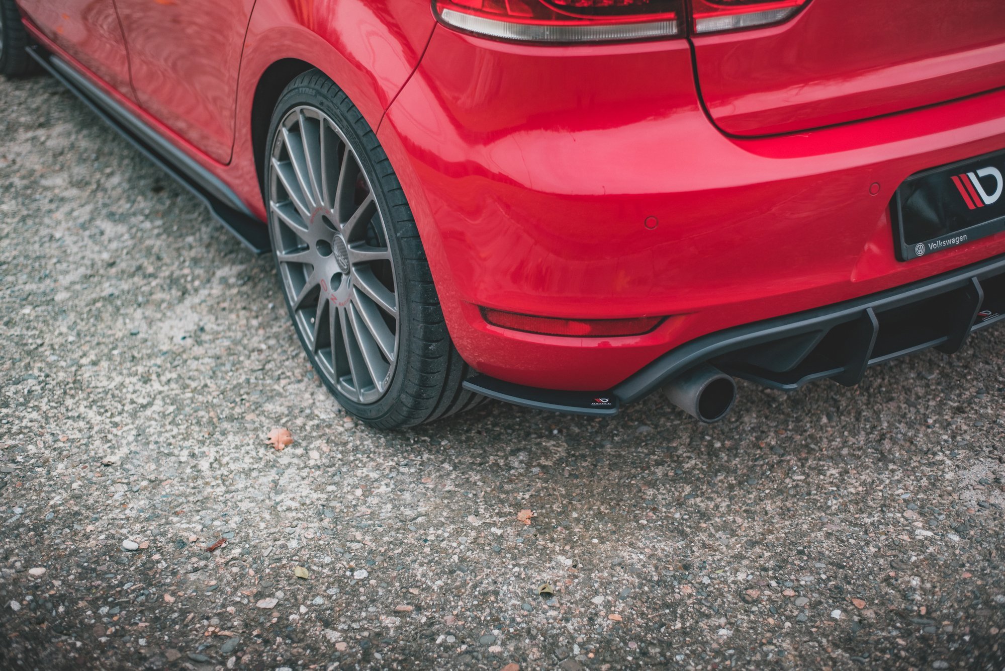 Maxton Design Robuste Racing Heck Ansatz Flaps Diffusor für Volkswagen Golf GTI Mk6