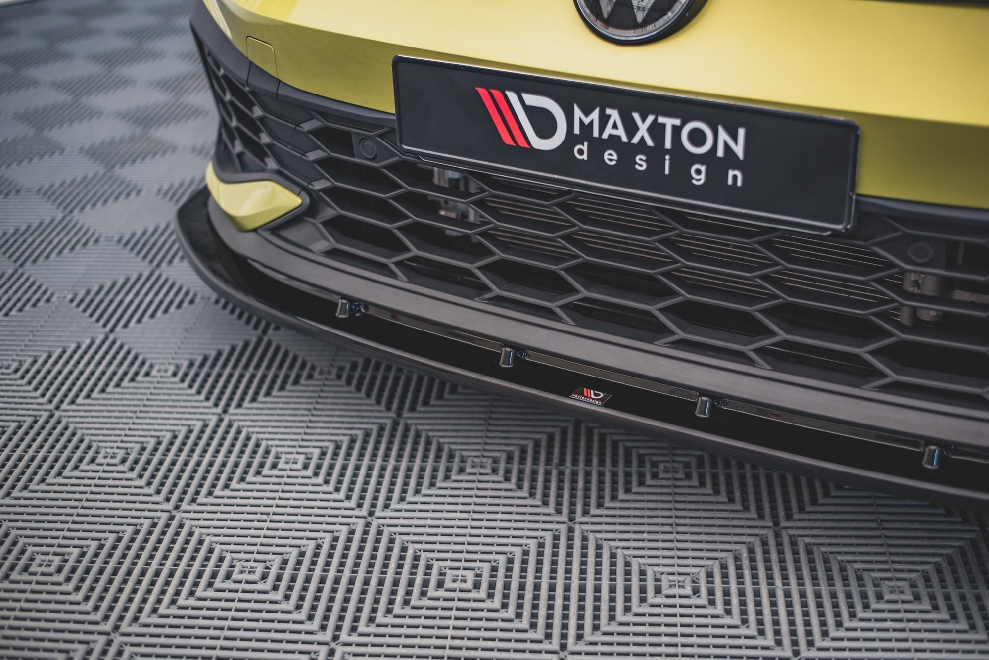 Maxton Design Front Ansatz V.4 für Volkswagen Golf 8 GTI Clubsport schwarz Hochglanz
