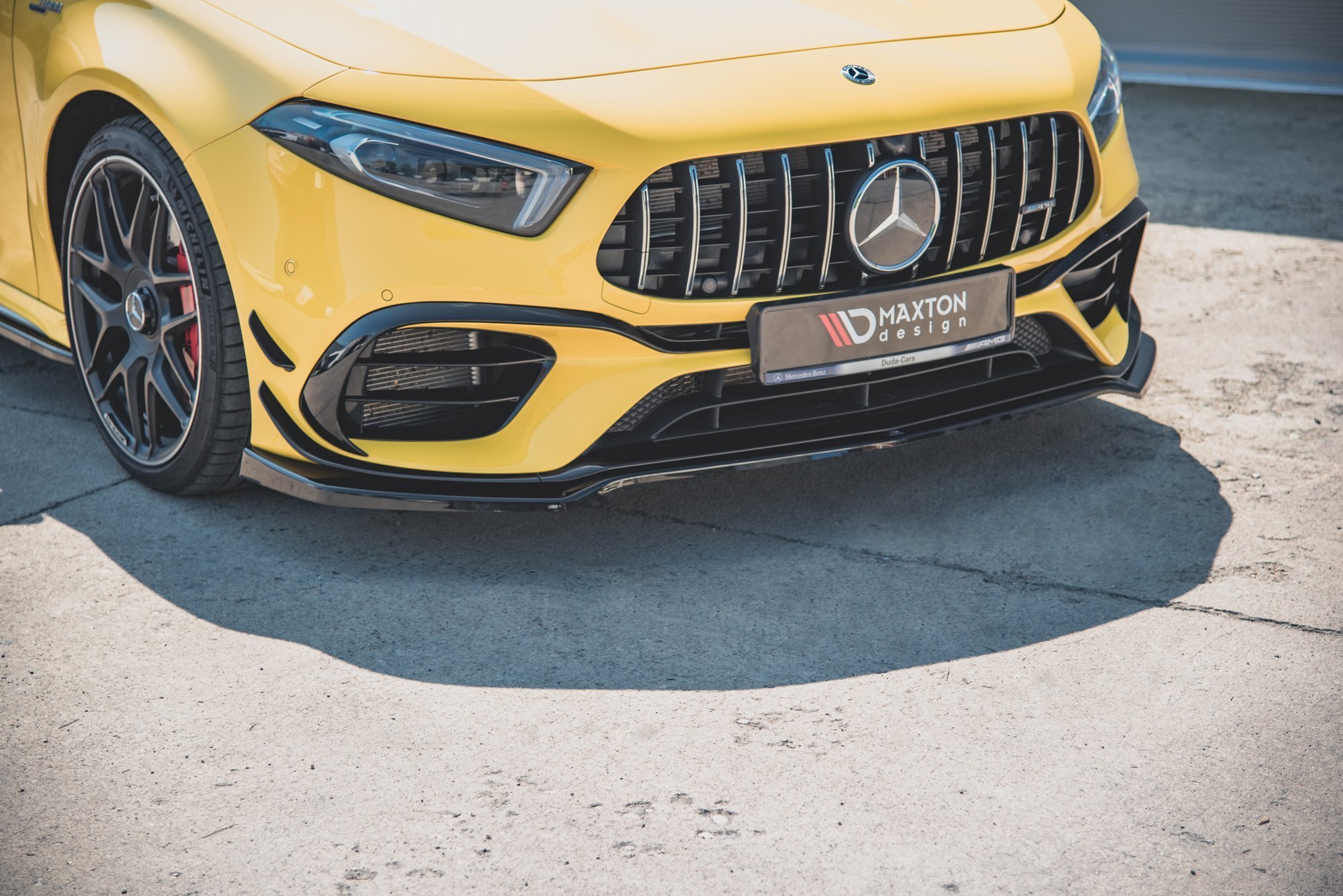 Maxton Design Front Ansatz V.1 für Mercedes-AMG A 45 S Aero Pack W177 schwarz Hochglanz