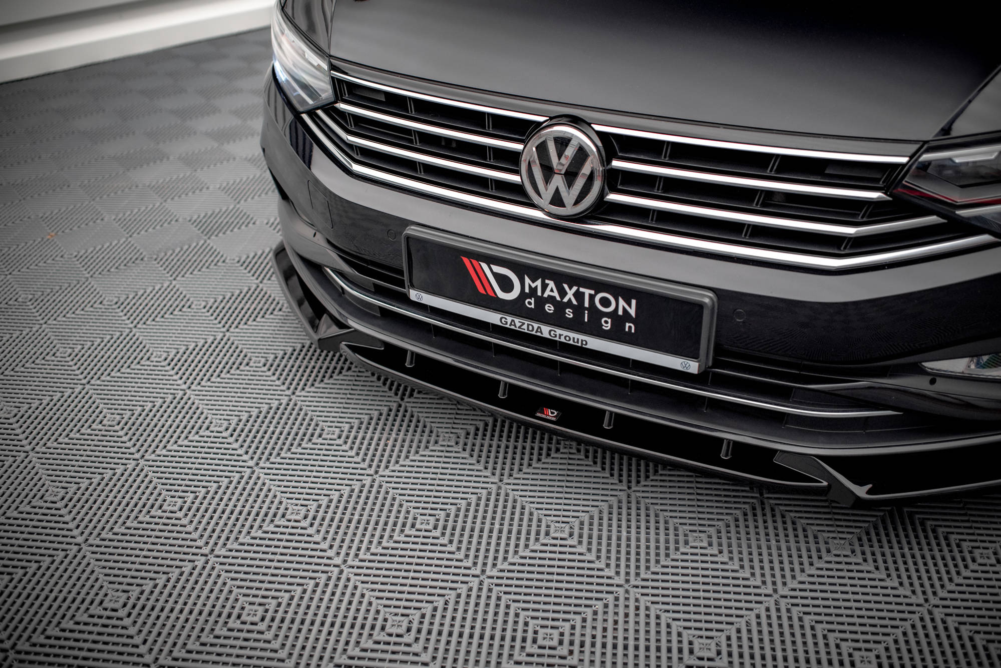 Maxton Design Front Ansatz V.2 für Volkswagen Passat B8 Facelift schwarz Hochglanz