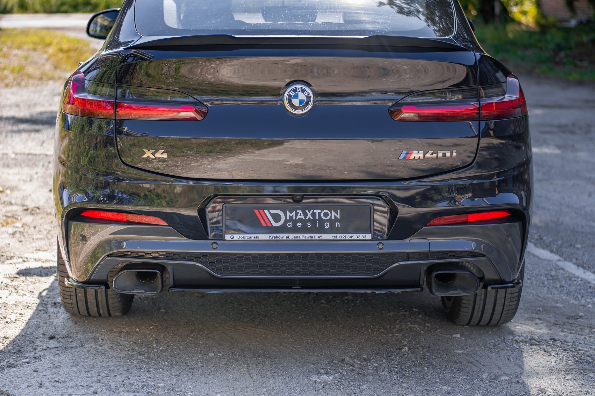 Maxton Design Mittlerer Diffusor Heck Ansatz für BMW X4 M-Paket G02 schwarz Hochglanz
