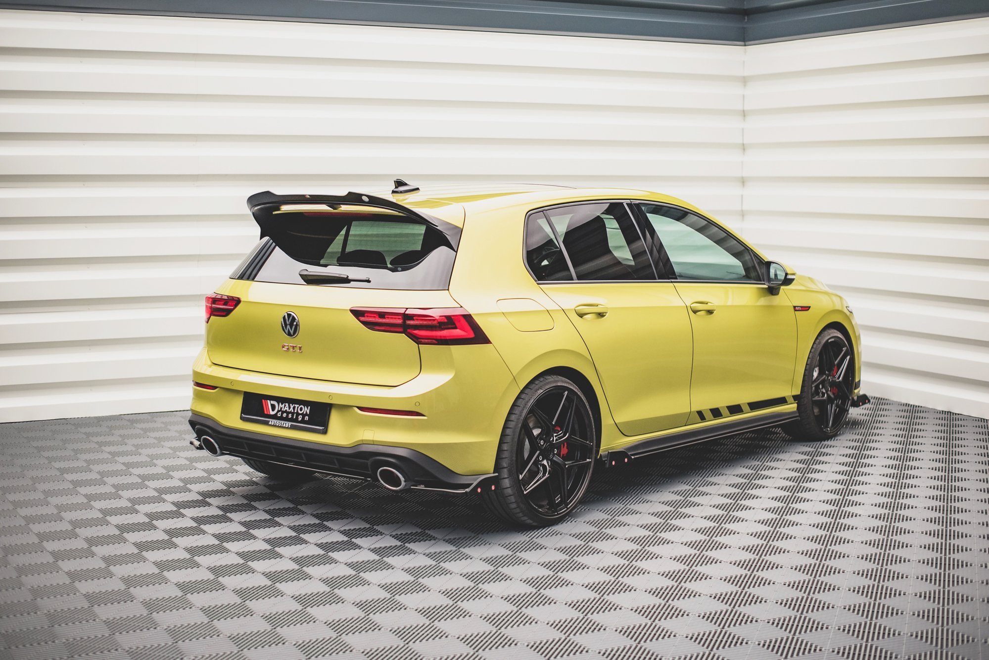 Maxton Design Heck Ansatz Flaps Diffusor V.1 +Flaps für Volkswagen Golf 8 GTI Clubsport