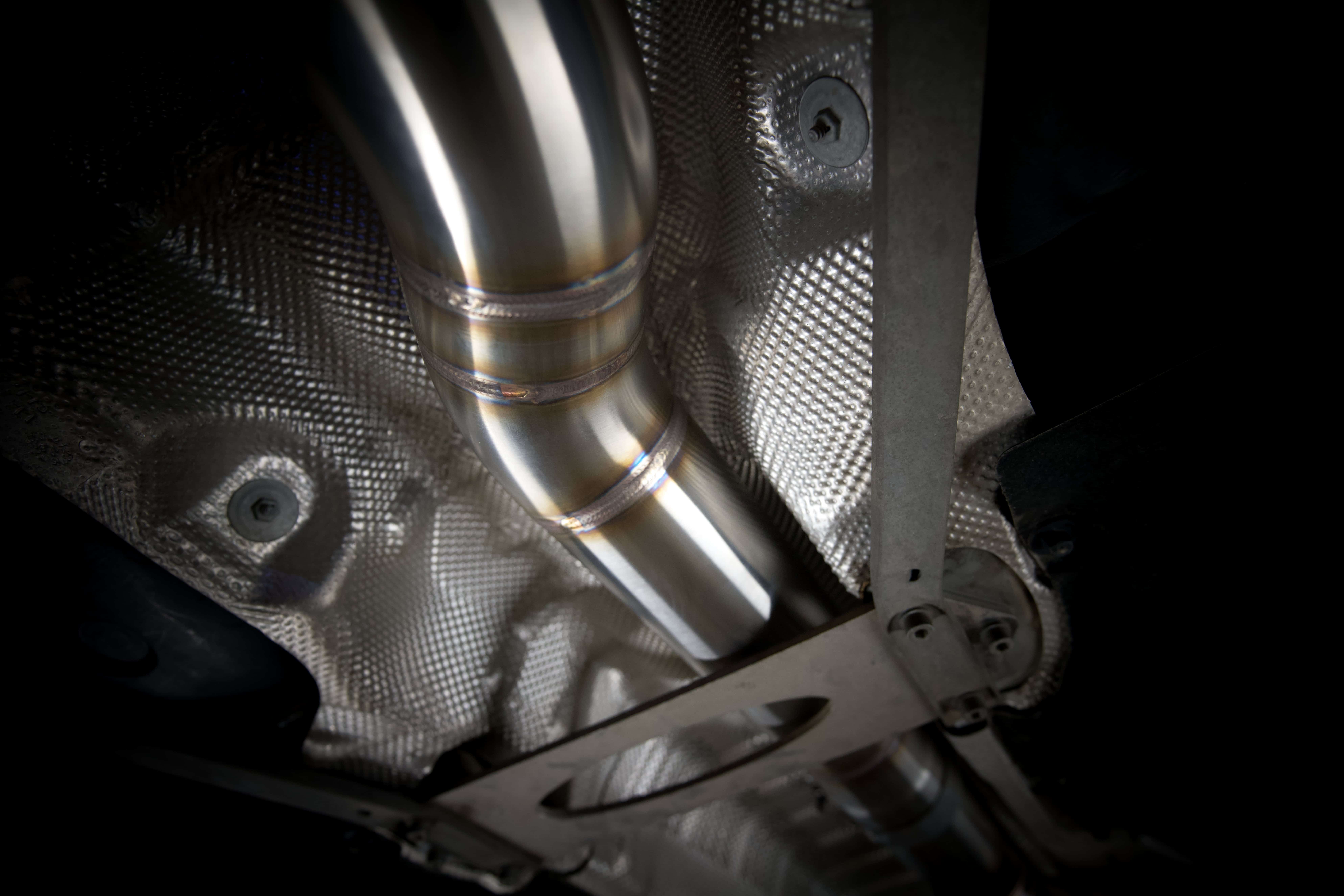 Hurricane 3,5" Auspuffanlage für BMW F87 M2 N55 370PS Hurricane 3,5" Auspuffanlage für BMW F87 M2 N55 370PS