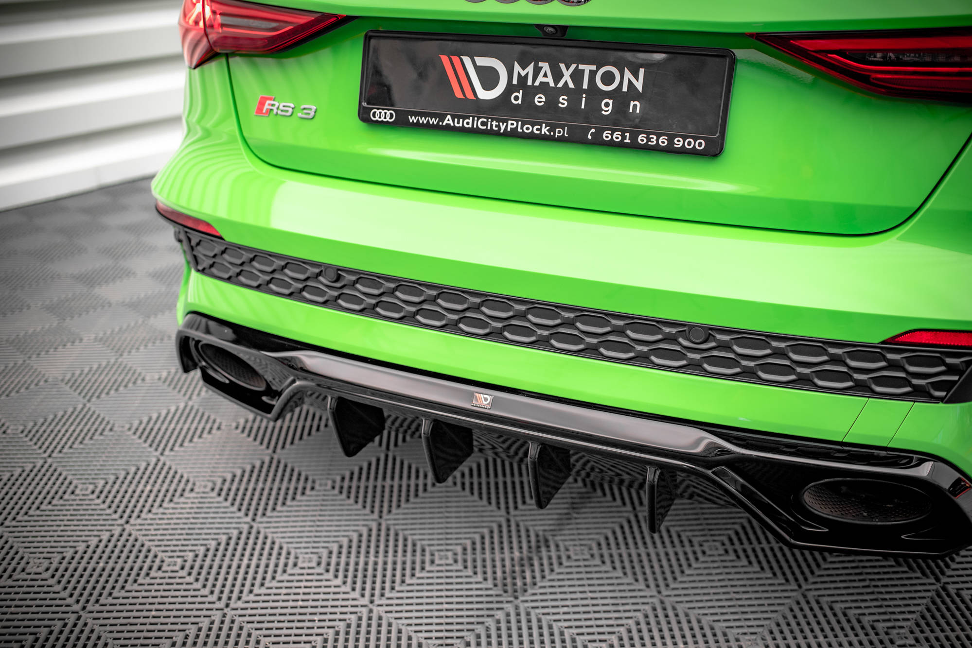 Maxton Design Diffusor Heck Ansatz für Audi RS3 8Y schwarz Hochglanz