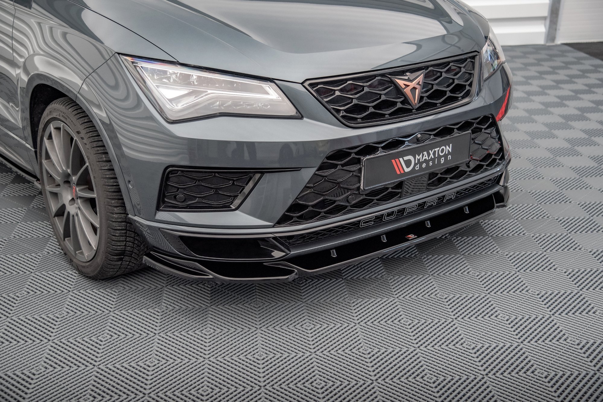 Maxton Design Front Ansatz V.2 für Cupra Ateca schwarz Hochglanz