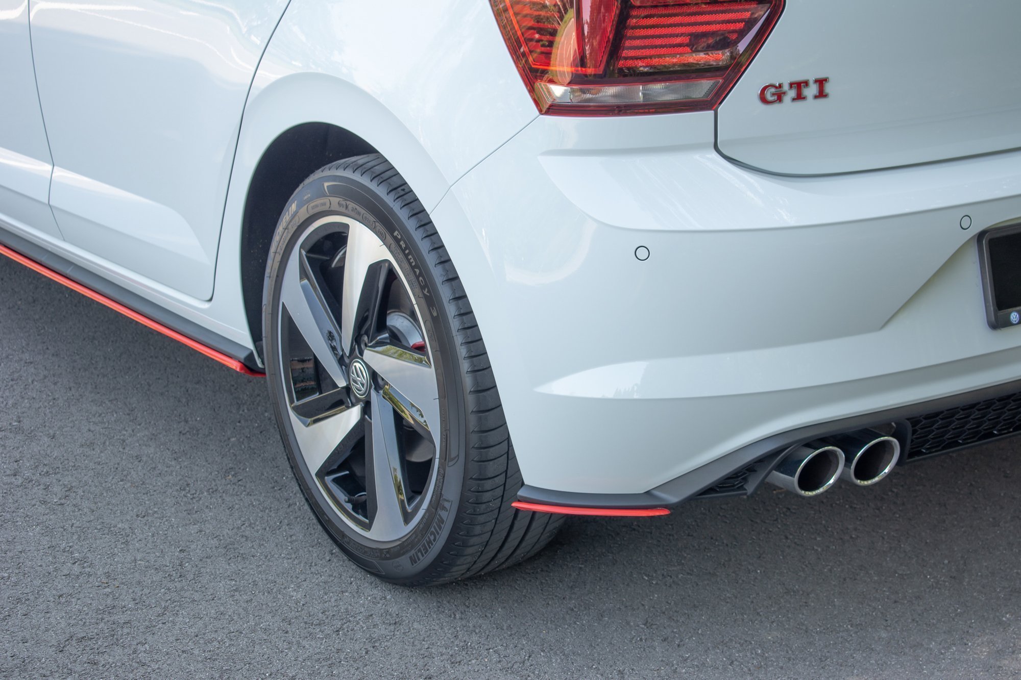 Maxton Design Heck Ansatz Flaps Diffusor für VW POLO MK6 GTI schwarz Hochglanz