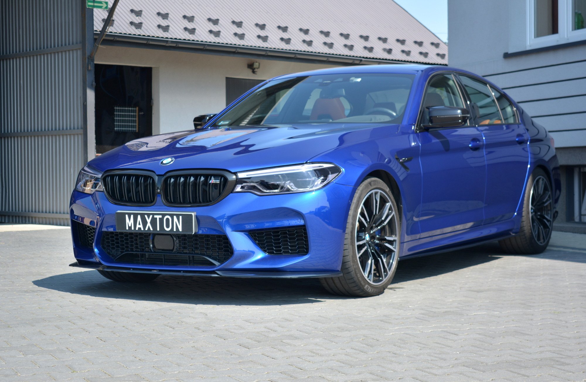 Maxton Design Front Ansatz V.2 für BMW M5 F90 schwarz Hochglanz
