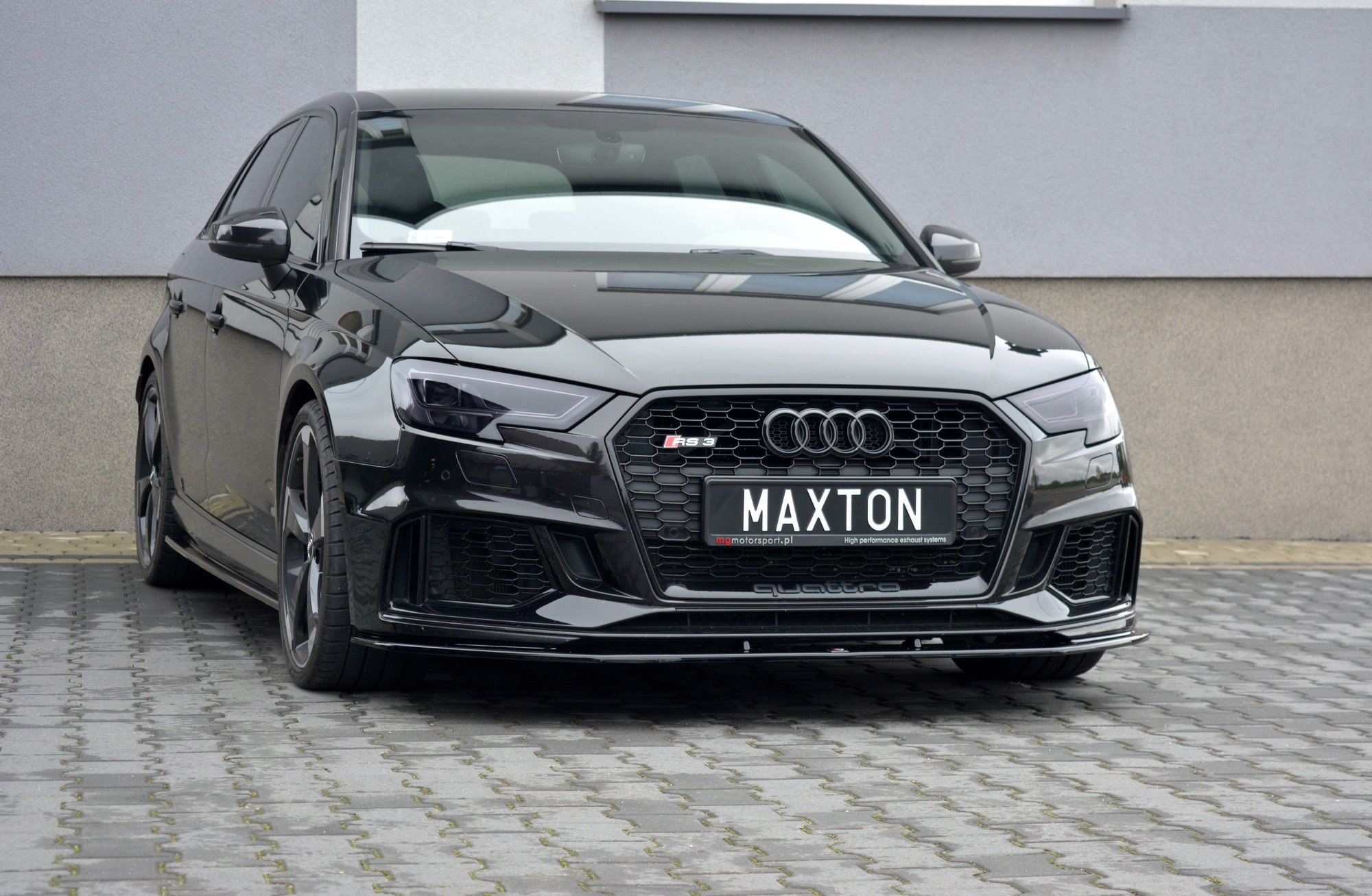 Maxton Design Front Ansatz V.1 für Audi RS3 8V FL Sportback schwarz Hochglanz