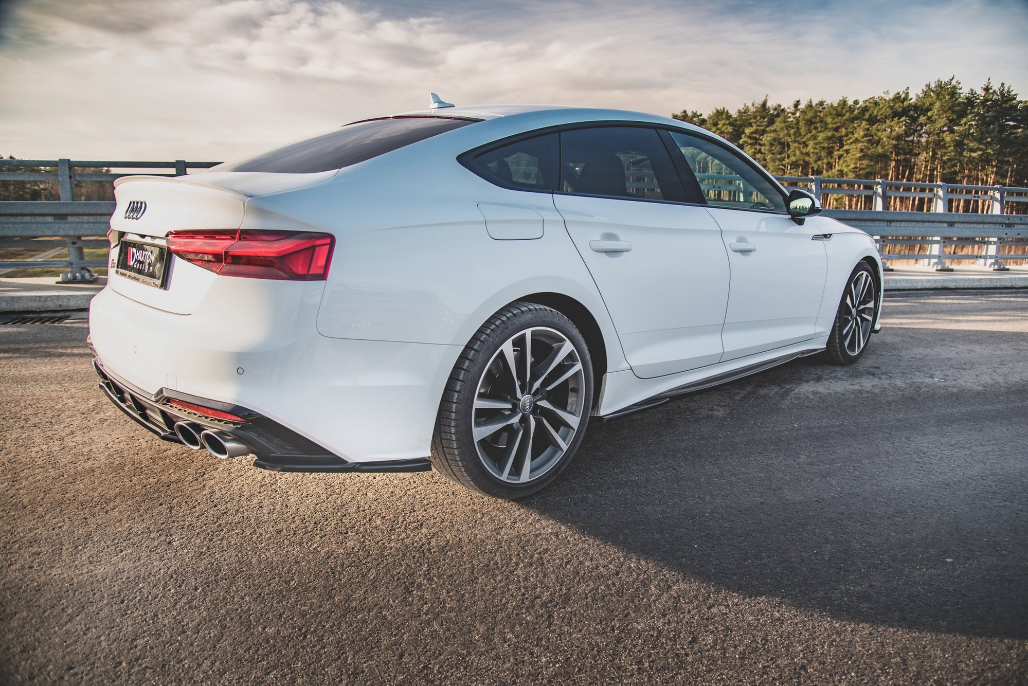 Maxton Design Seitenschweller Ansatz für Audi S5 / A5 S-Line Sportback F5 Facelift schwarz Hochglanz