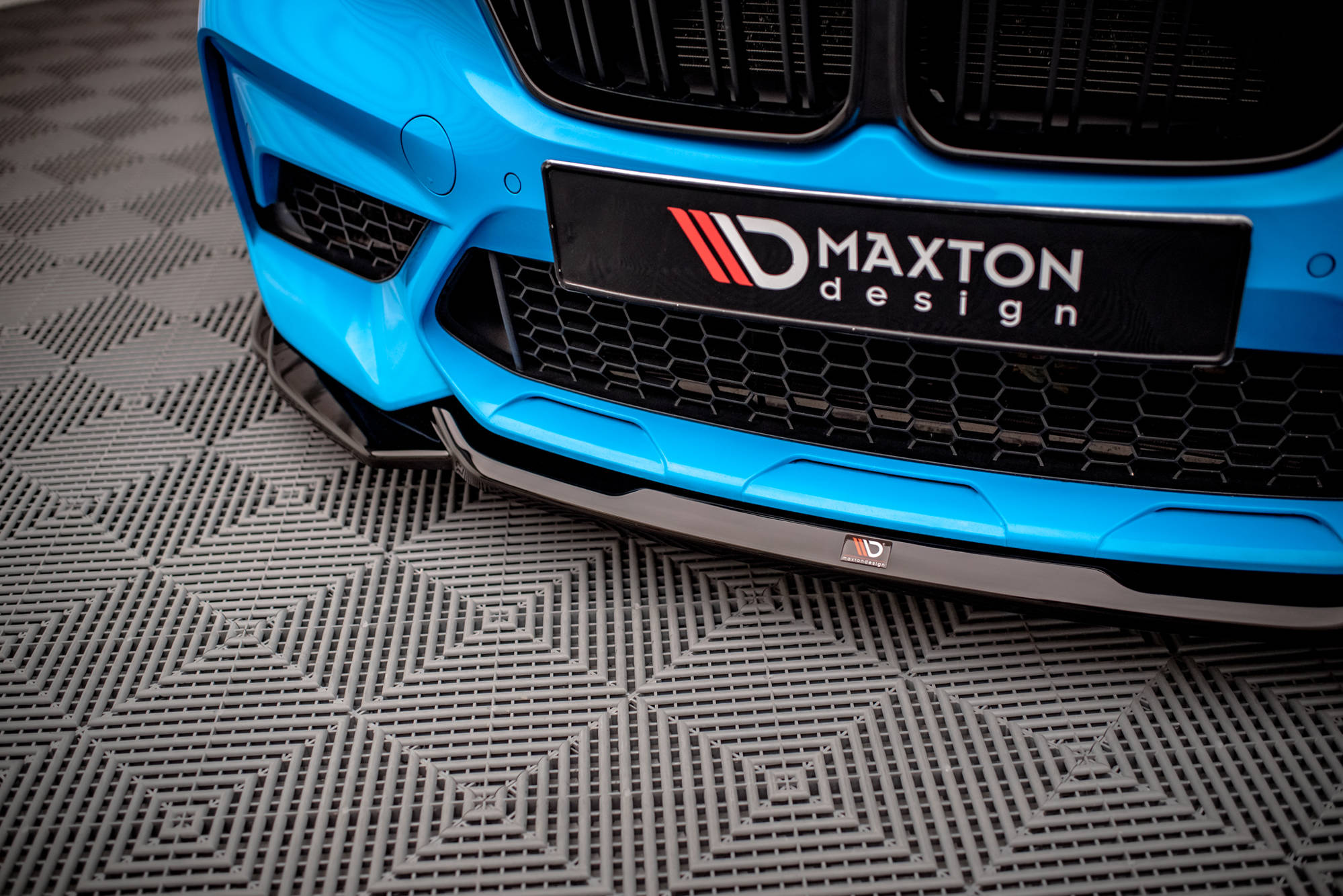 Maxton Design Front Ansatz V.1 für BMW M2 Competition F87 schwarz Hochglanz